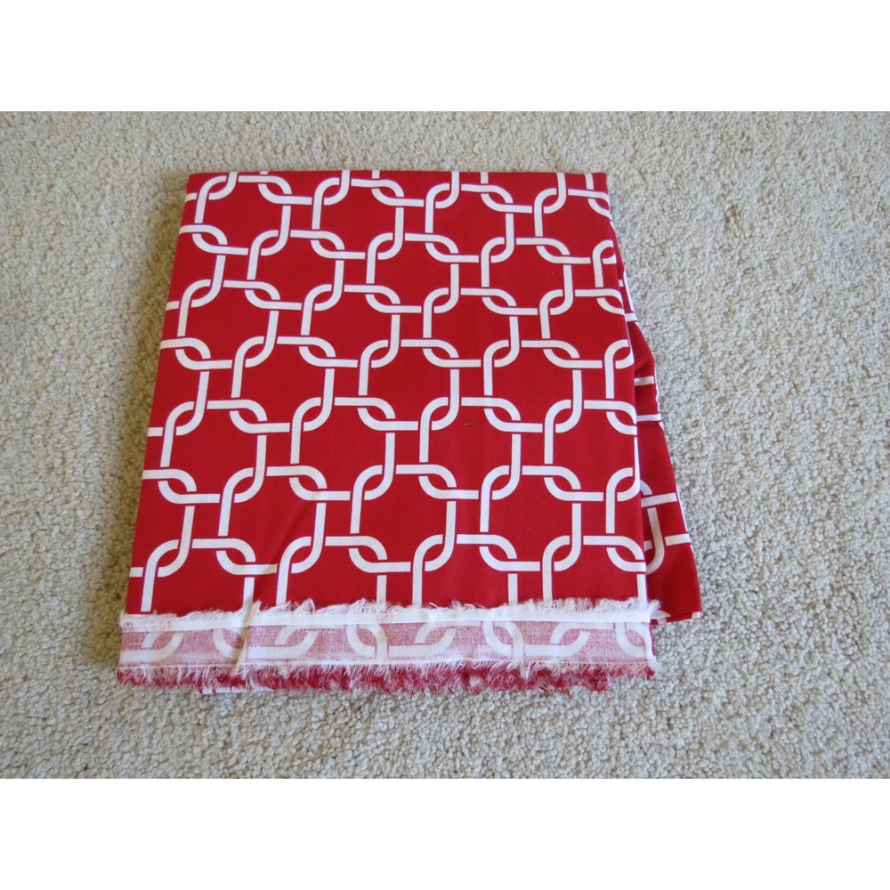 Jo Ann Fabric Red White Rectangle Weave Geometric Chain Pattern 2 Yards